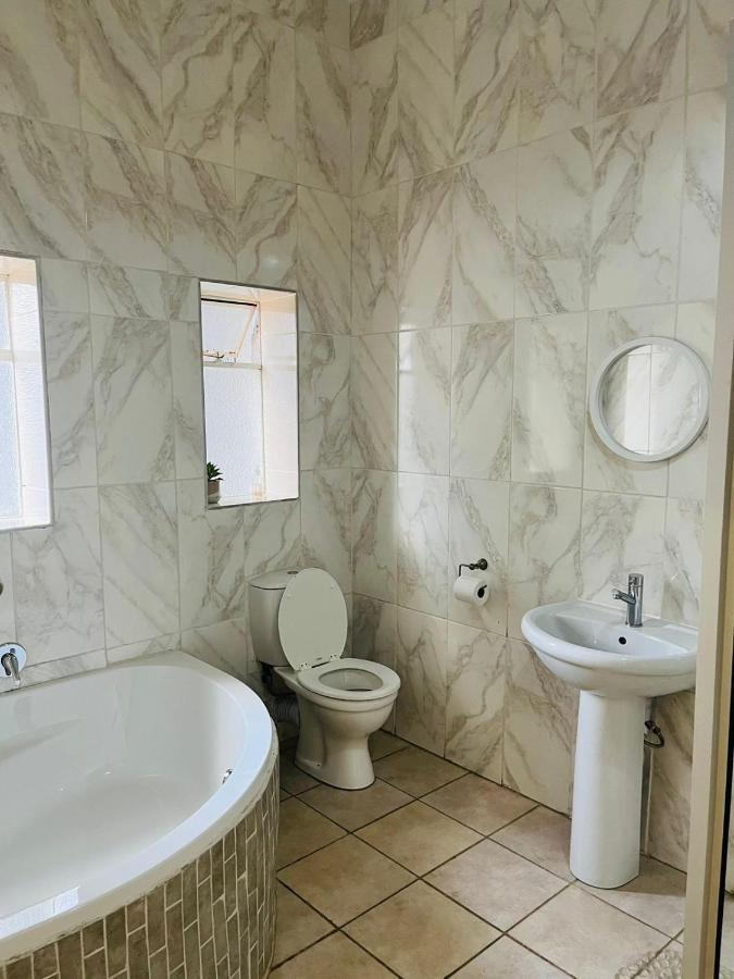 St Eve Lodge & Spa Bloemfontein Dış mekan fotoğraf